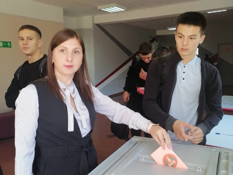 Выборы Президента Совета старшеклассников школы.